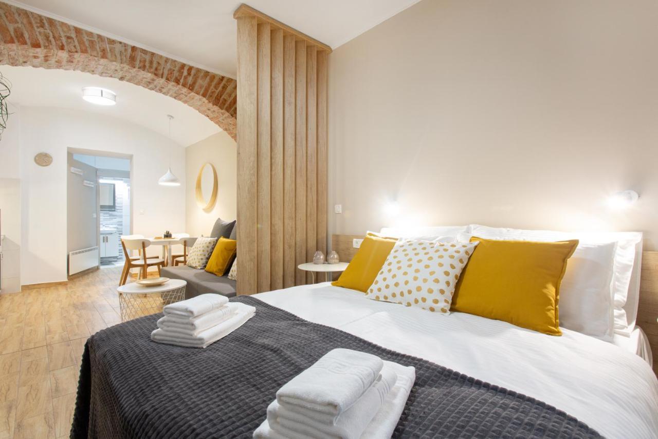 Apartments Tivoli リュブリャナ エクステリア 写真