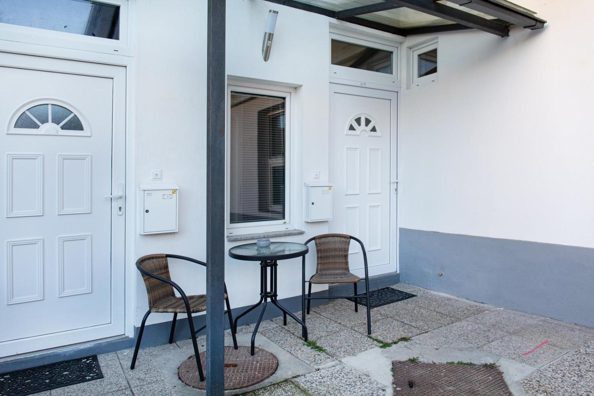 Apartments Tivoli リュブリャナ エクステリア 写真