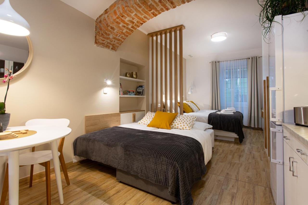 Apartments Tivoli リュブリャナ エクステリア 写真